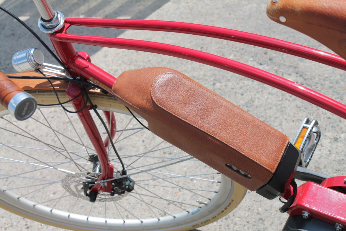 Rode elektrische stadsfiets - Achielle Odiel