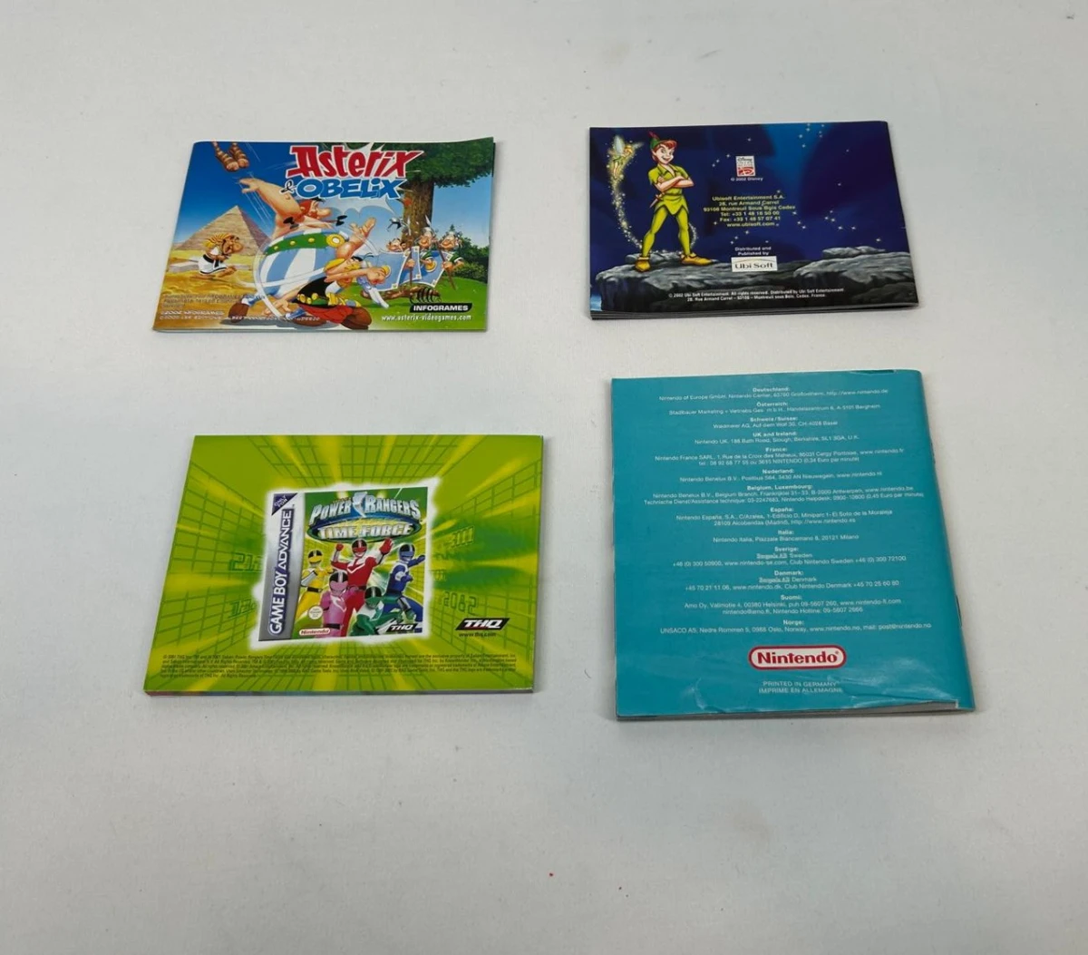 Game Boy Advance met 4 spelcartridges