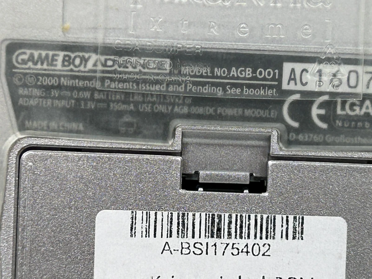 Game Boy Advance met 4 spelcartridges