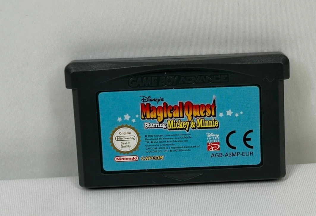 Game Boy Advance met 4 spelcartridges