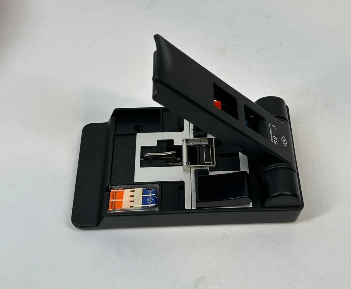 Agfa automatische filmklem voor 8mm film