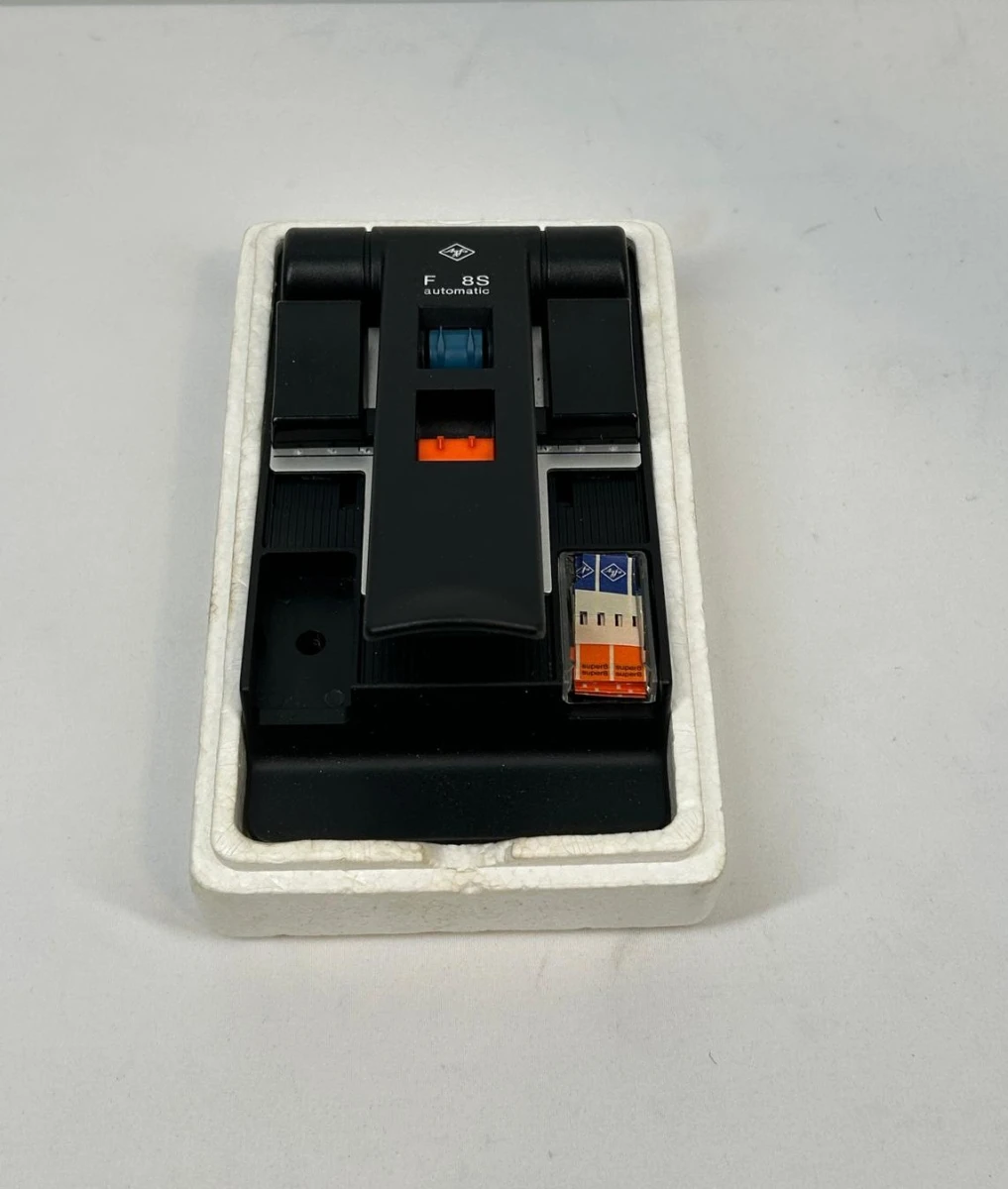Agfa automatische filmklem voor 8mm film