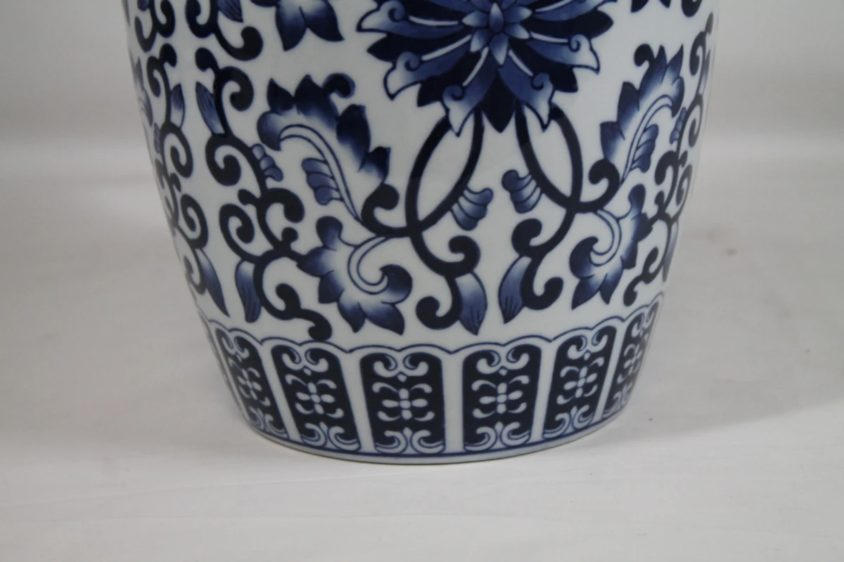 Blauw-witte gemberpot met deksel