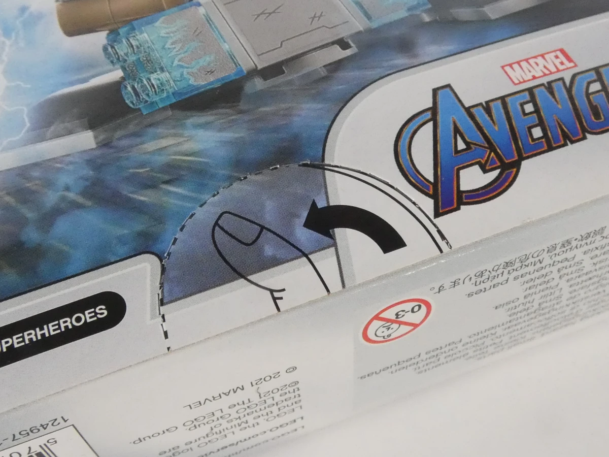 Lego opbergdozen + Ultra Agents en Marvel set