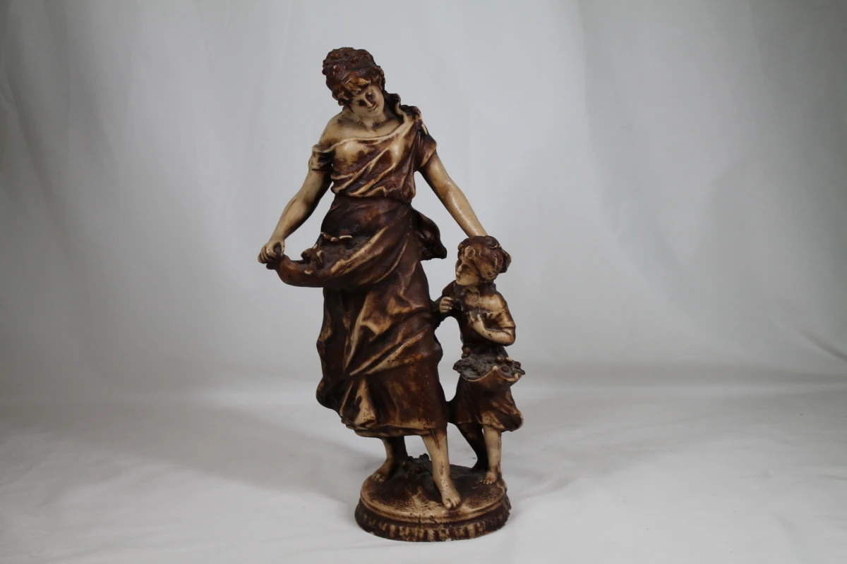 Reproductie Sculptuur Moeder met Kind (Hippolyte François Moreau)