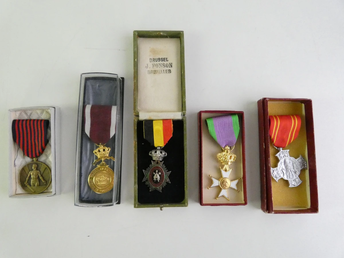 Collectie Belgische en internationale onderscheidingen, medailles en eretekens