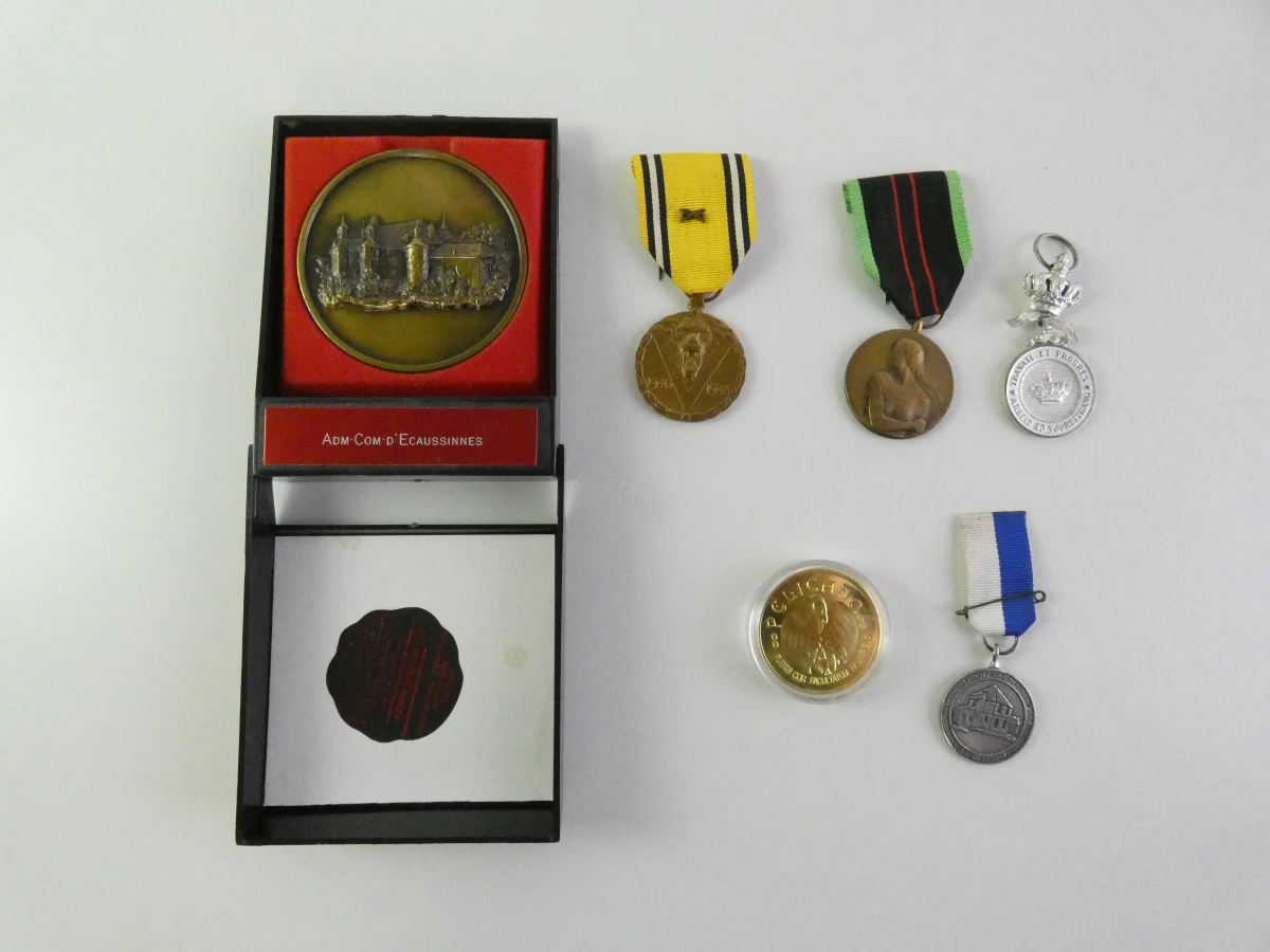 Collectie Belgische en internationale onderscheidingen, medailles en eretekens