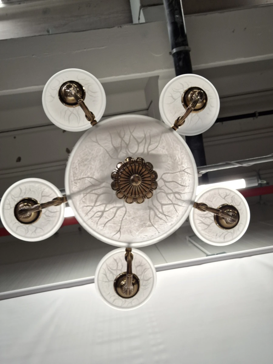 Exclusieve Spaanse Bejorama 'Catherine' kroonluchter - 9-Lichts klassiek design in messing en matglas