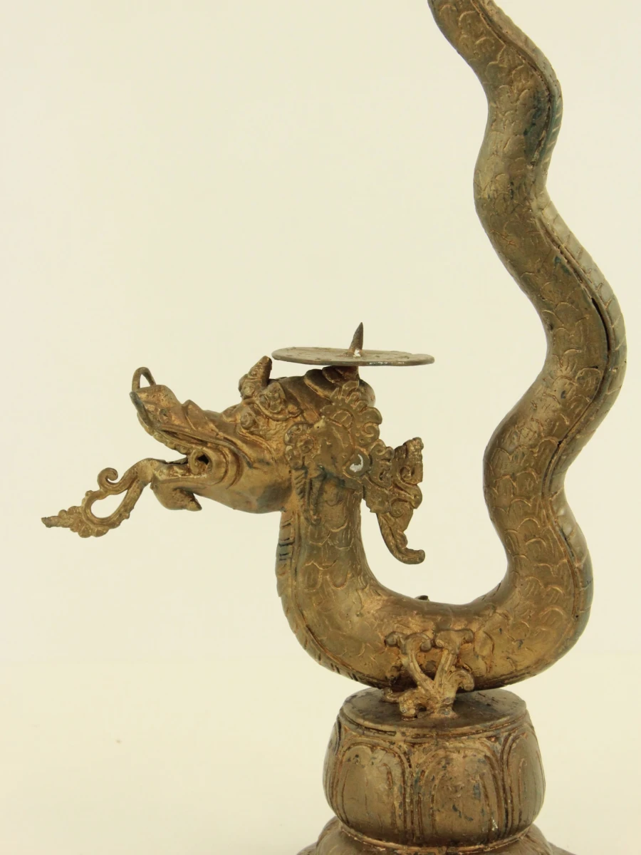 Balinese drakenkandelaar