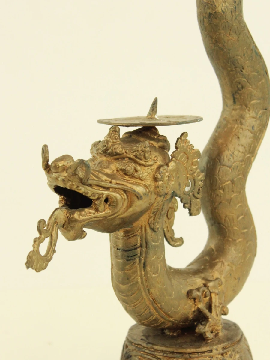 Balinese drakenkandelaar