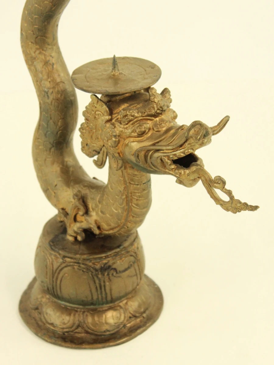 Balinese drakenkandelaar