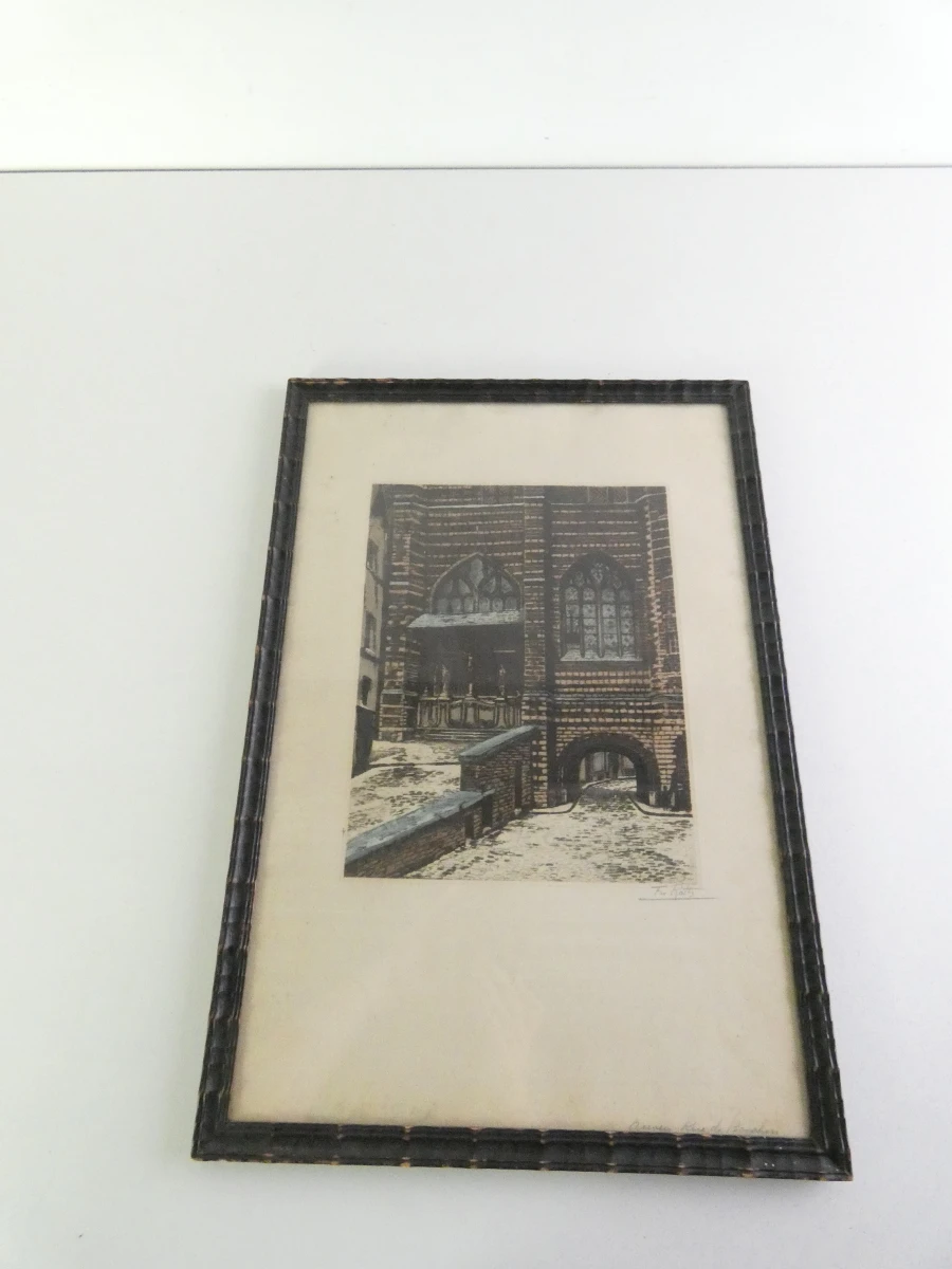 Lot van drie ingelijste etsen met historische stadsgezichten