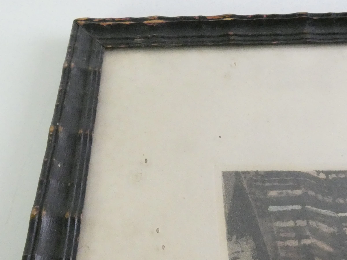 Lot van drie ingelijste etsen met historische stadsgezichten