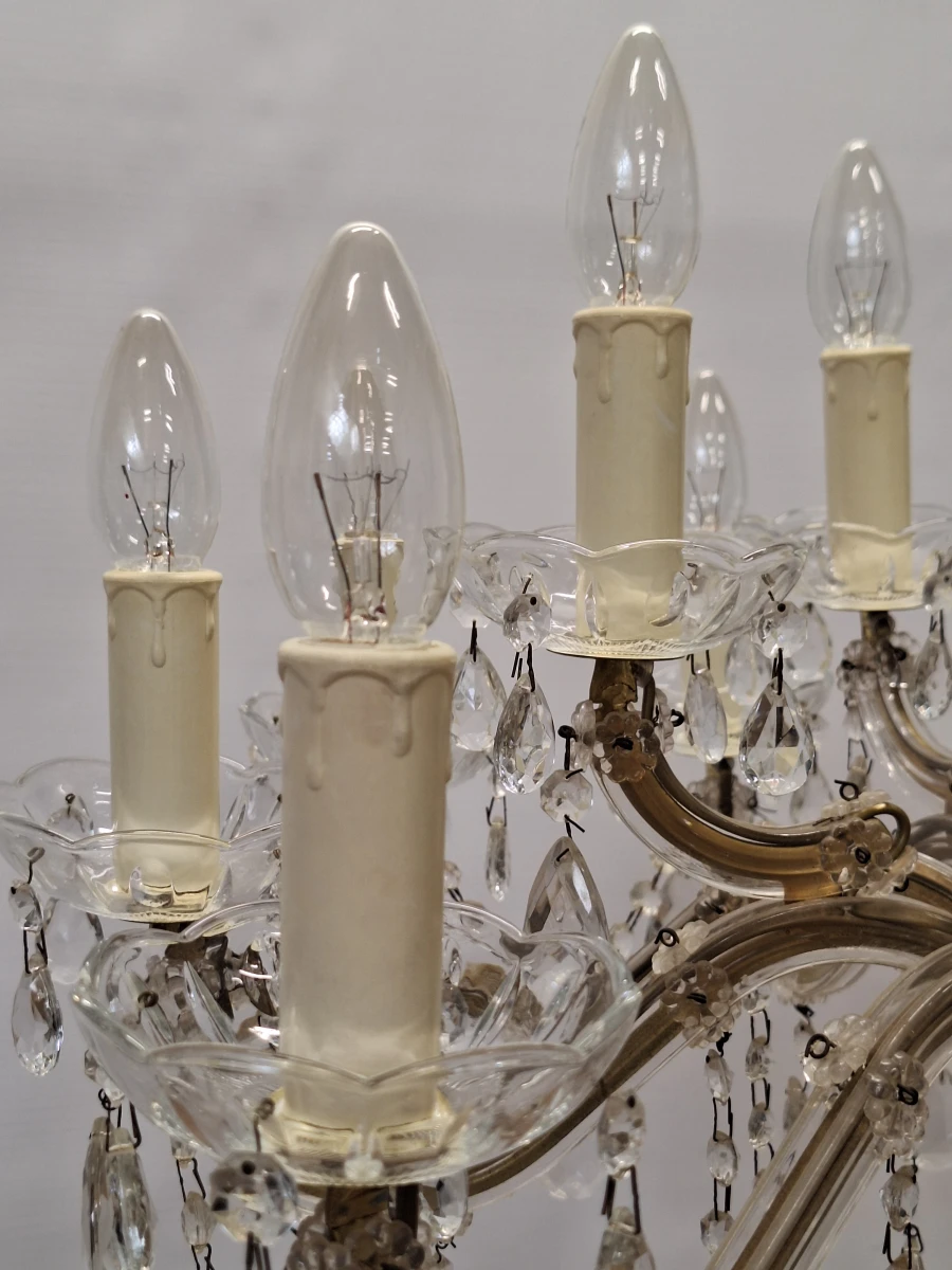 Elegante Maria Theresia-kroonluchter - 15-lichts kroonluchter met glazen pegels van Massive Belgium