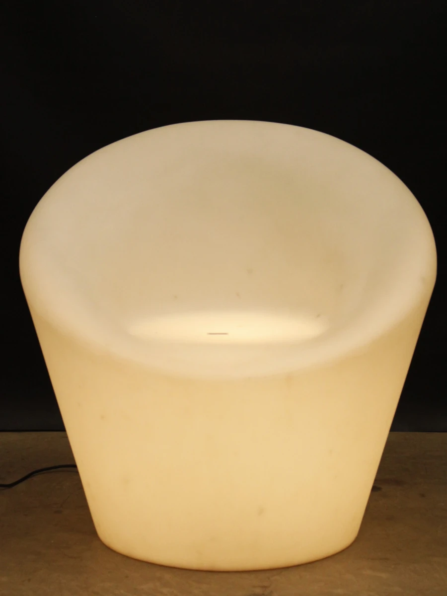 Verlichte design stoel/lamp wit kunststof
