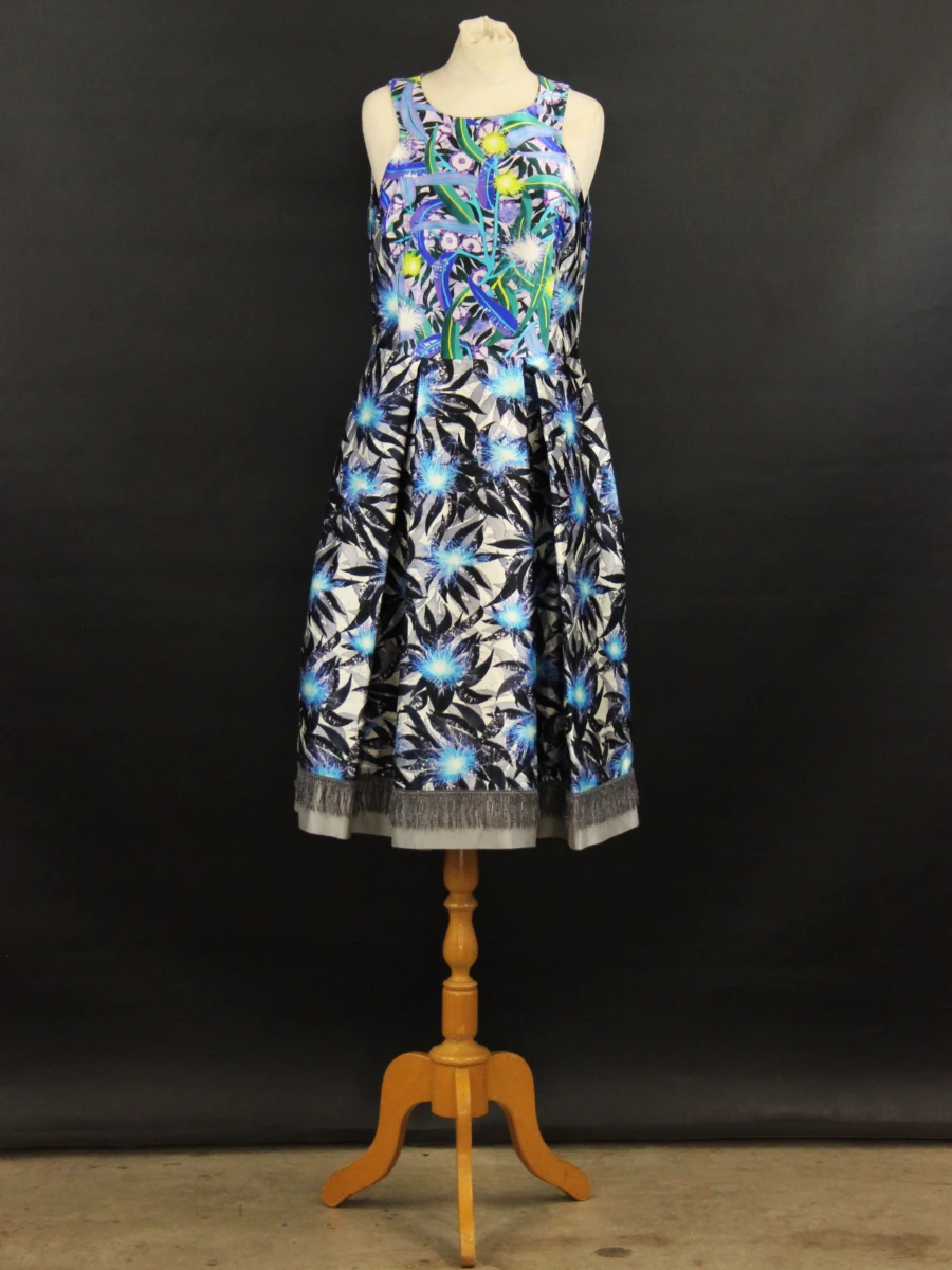 Luxueus zijden kleedje van het gerenommeerde label Peter Pilotto.