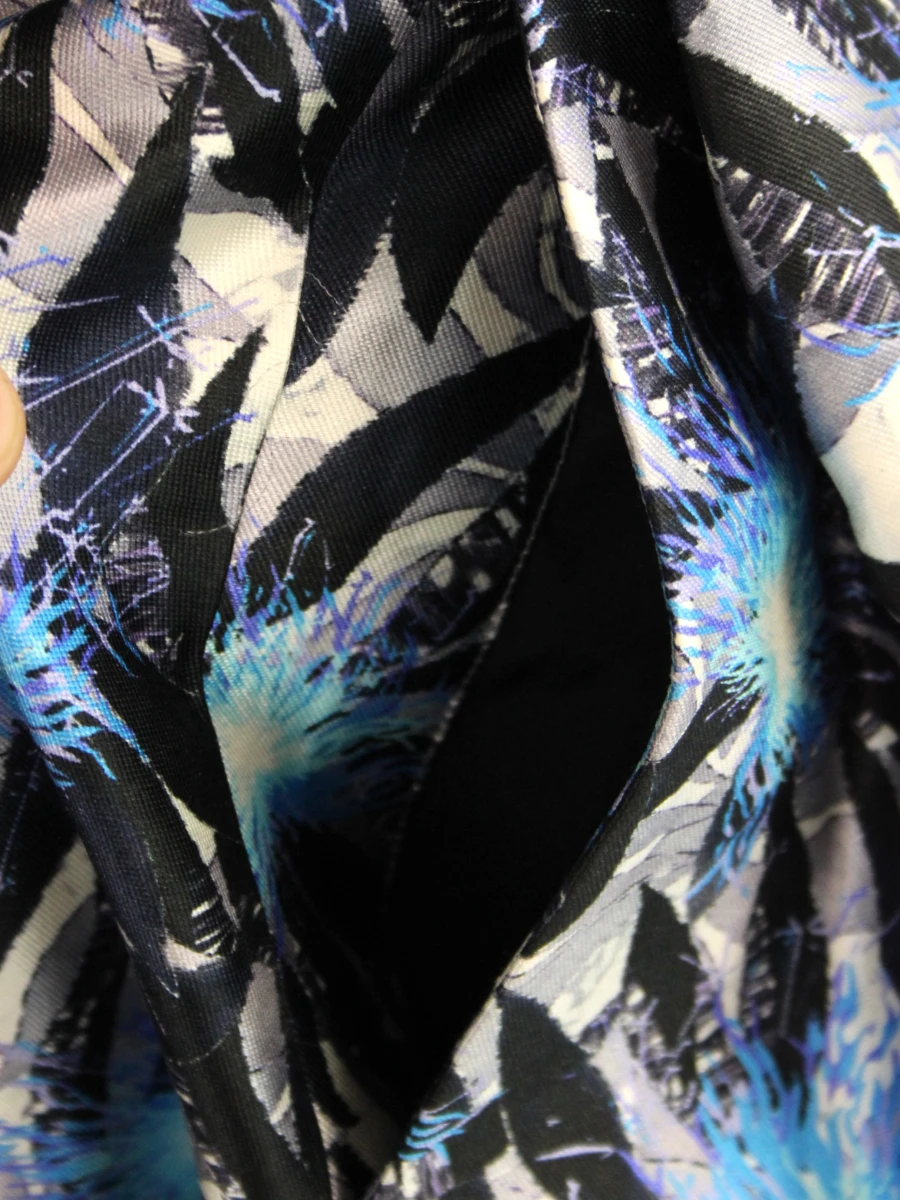 Luxueus zijden kleedje van het gerenommeerde label Peter Pilotto.