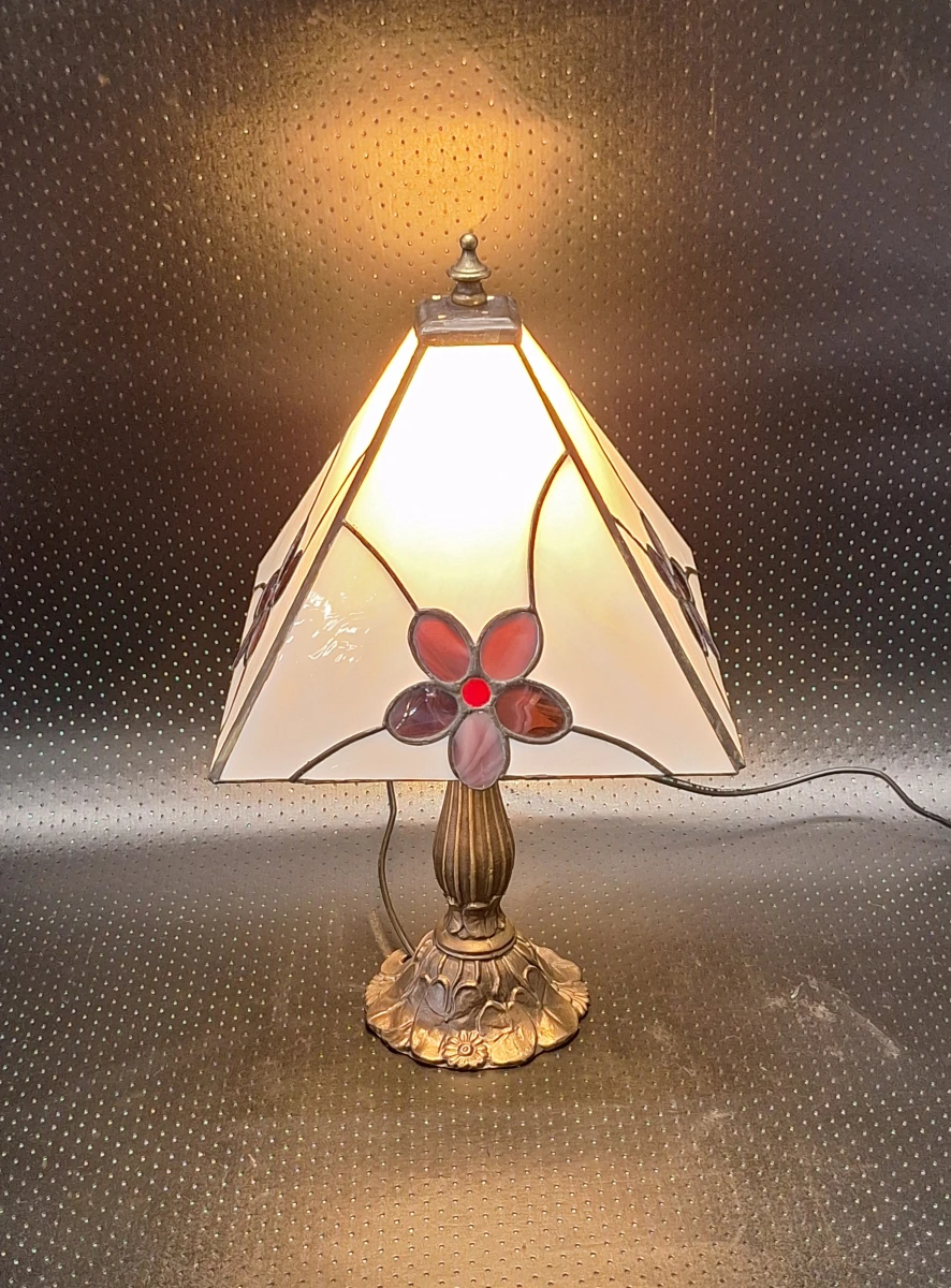 Elegante vintage Tiffany-stijl tafellamp - Glas-in-Lood met florale accenten