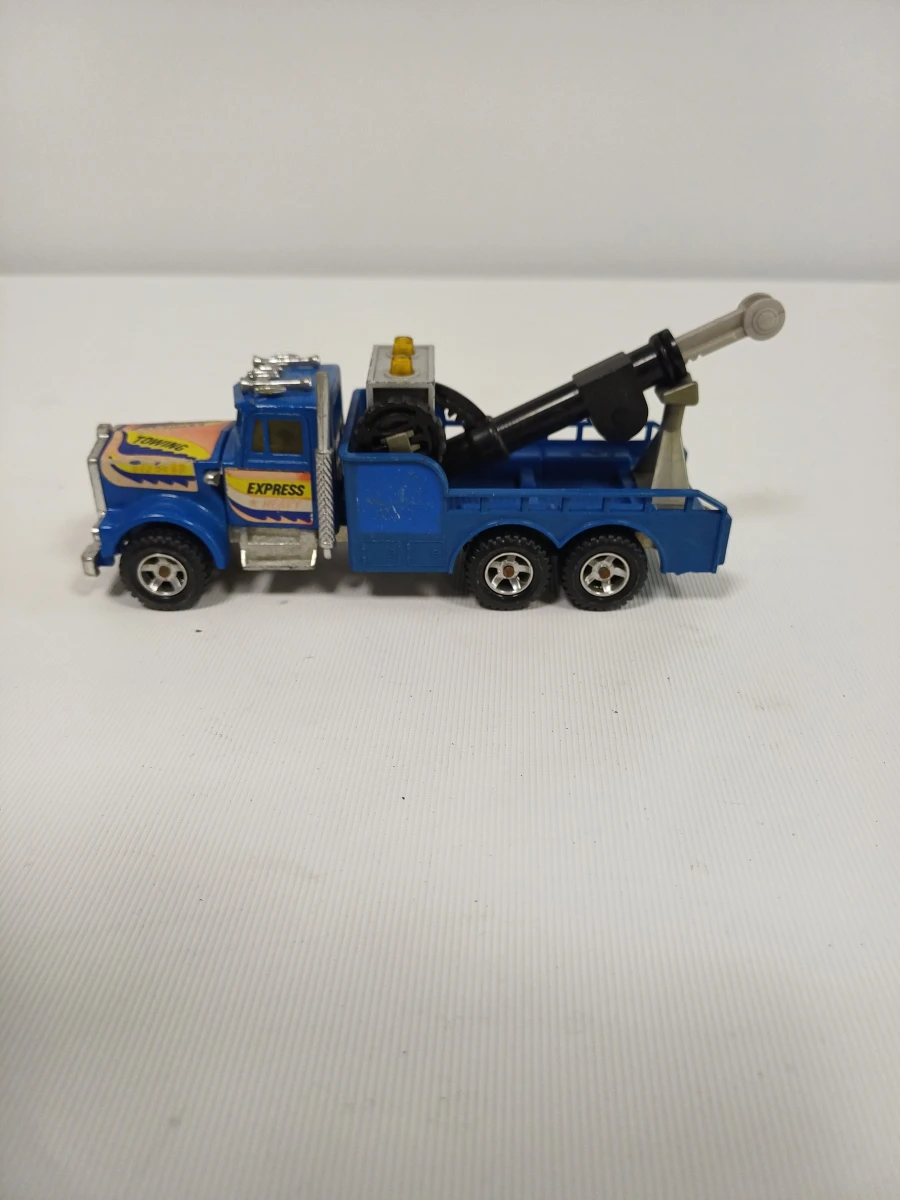 Set van Majorette speelgoedvrachtwagens en bus