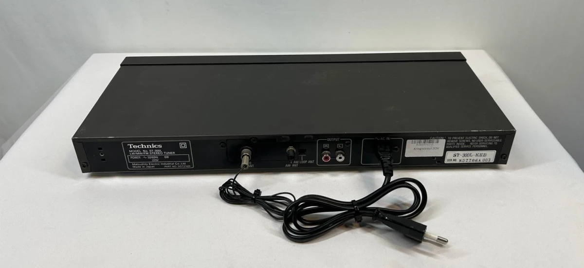 Technics ST-300L Stereo Tuner