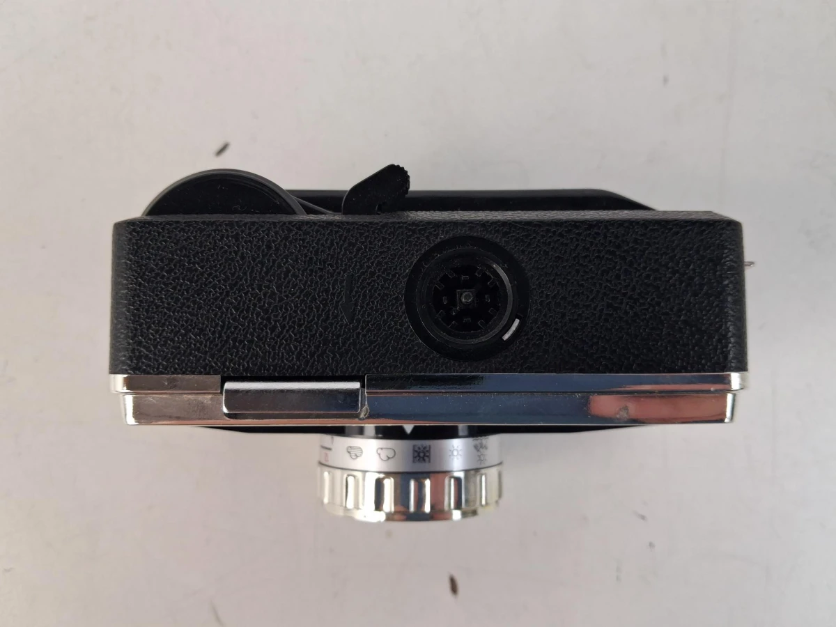 Vintage Kodak Instamatic 255X camera