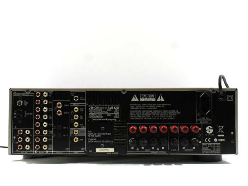 Denon AVR-1306 audio/video receiver met uitgebreide aansluitingen