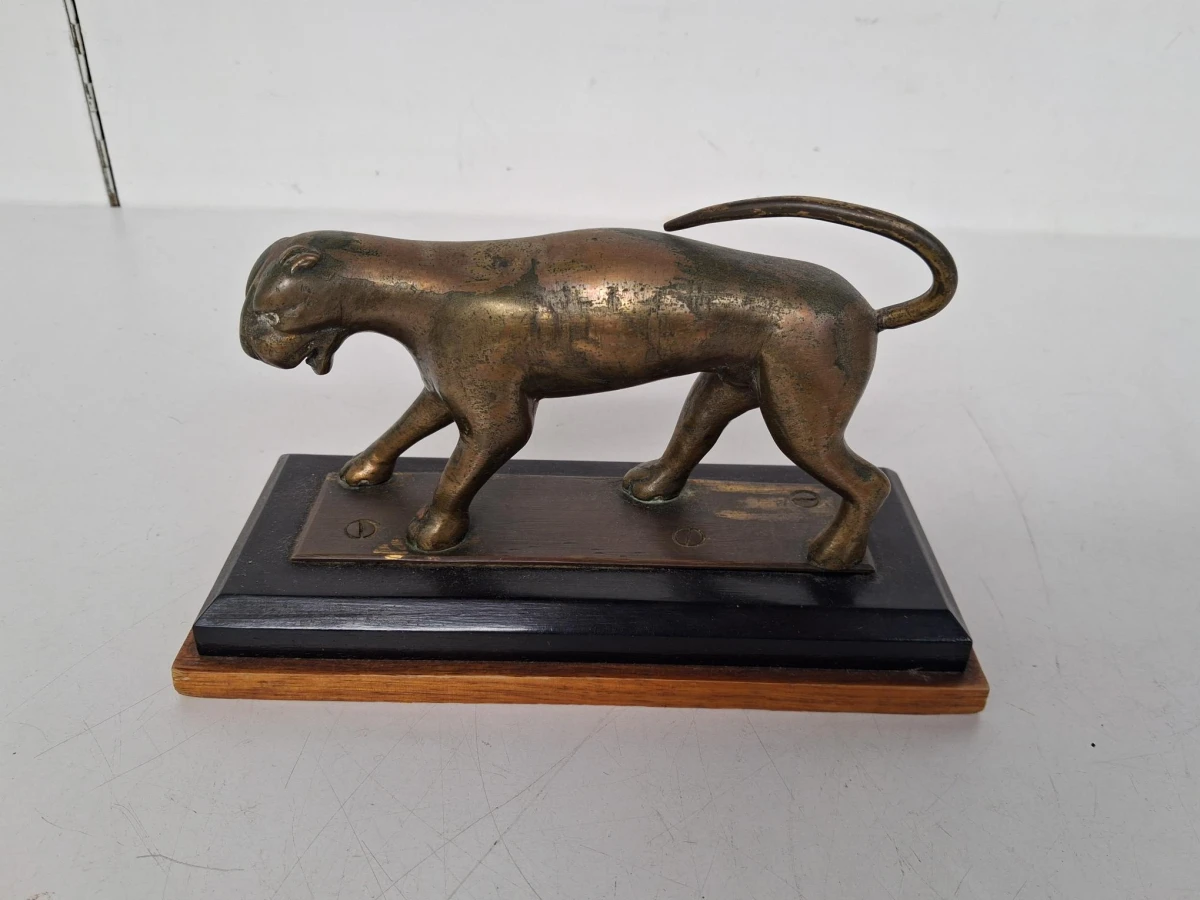Vintage bronzen luipaard