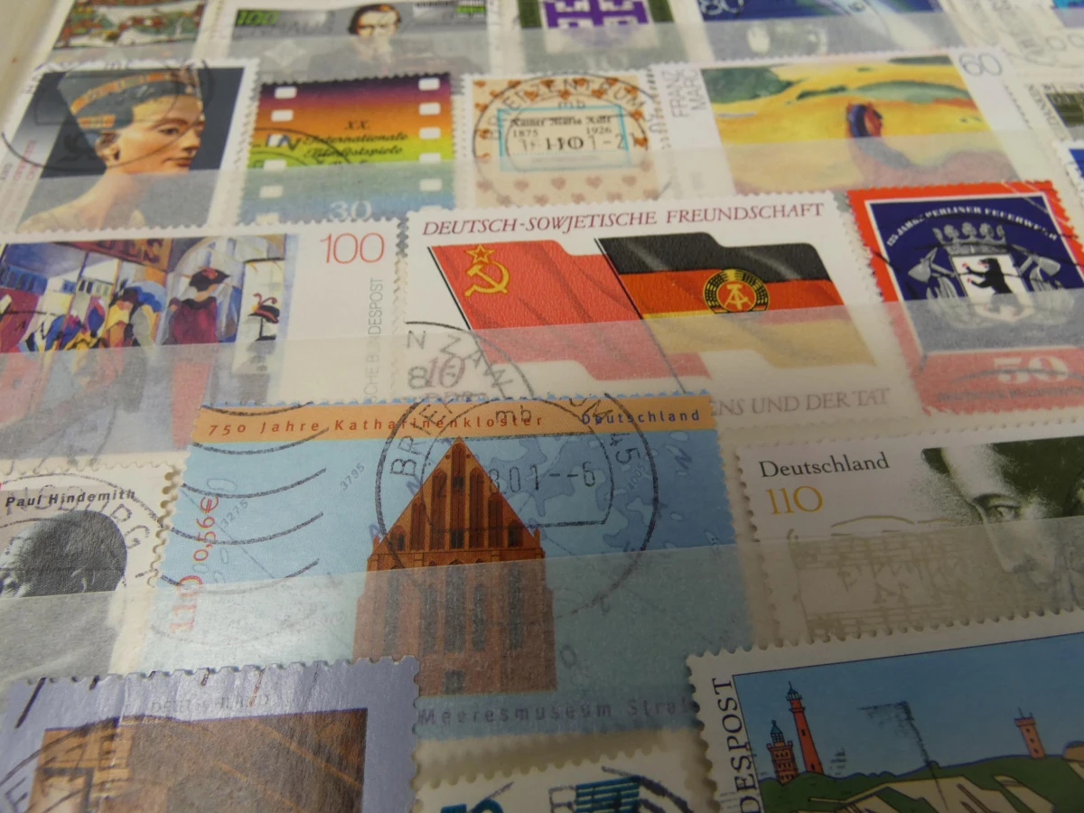 Rode postzegelalbum Duitsland