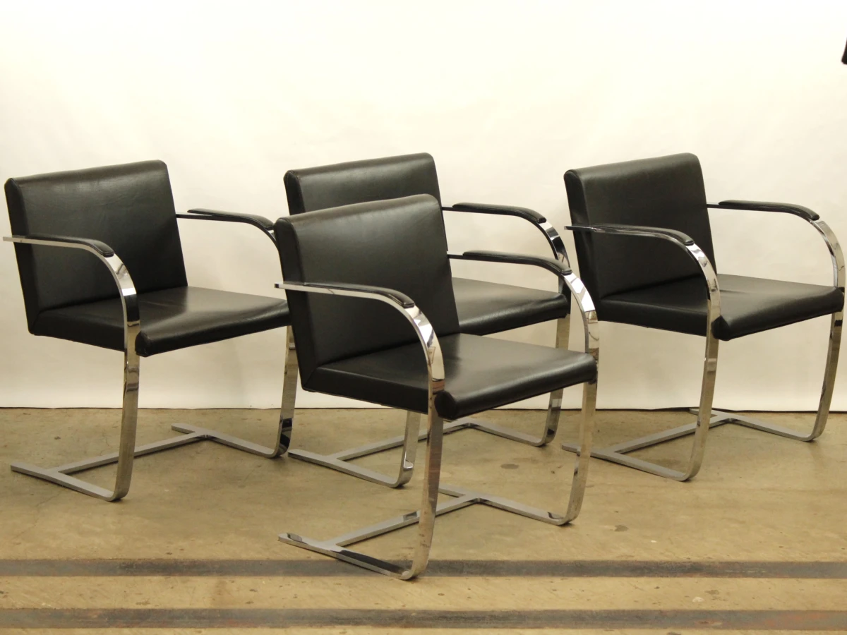 Set van 4 Brno-stijl armstoelen – naar Knoll (Ludwig Mies van der Rohe)