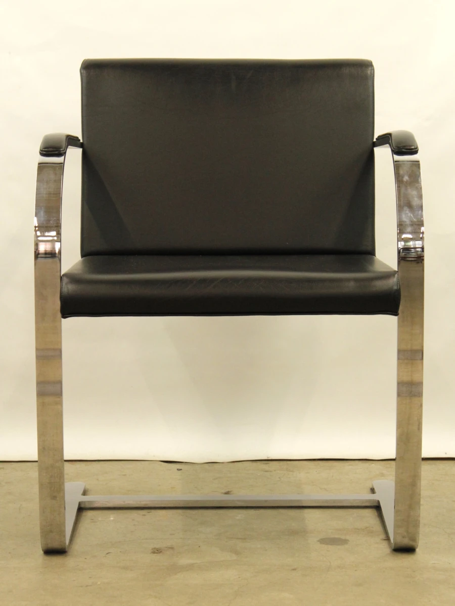 Set van 4 Brno-stijl armstoelen – naar Knoll (Ludwig Mies van der Rohe)