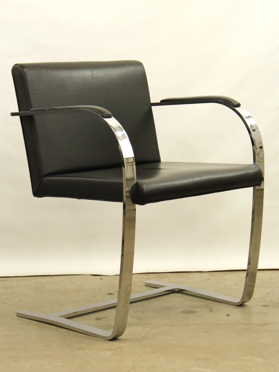 Set van 4 Brno-stijl armstoelen – naar Knoll (Ludwig Mies van der Rohe)