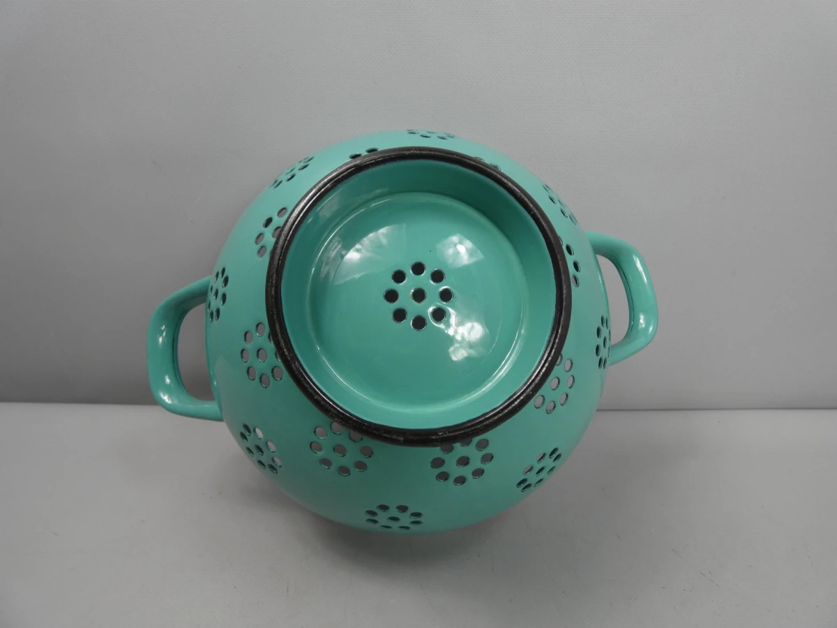 Turquoise emaille vergiet