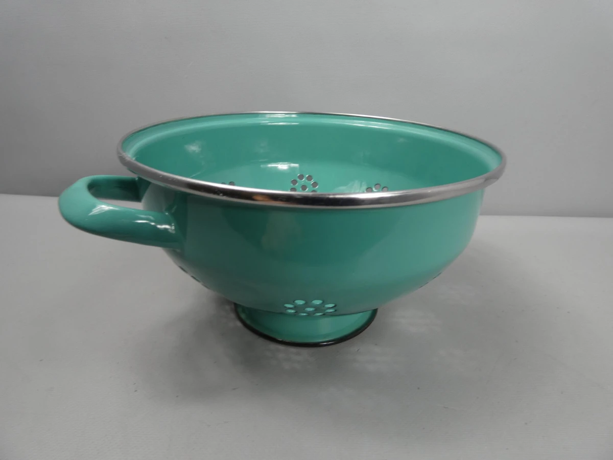 Turquoise emaille vergiet