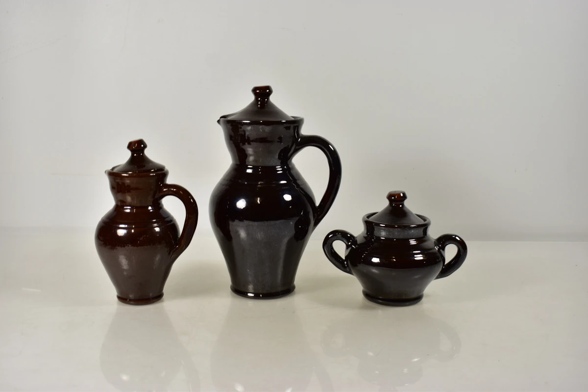 Vintage keramisch koffie- en mokkaservies met druivenmotief – 15-delig