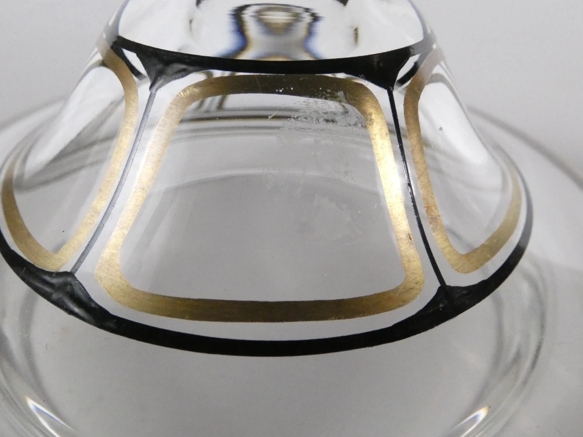 Decoratieve glazen bonbonnière