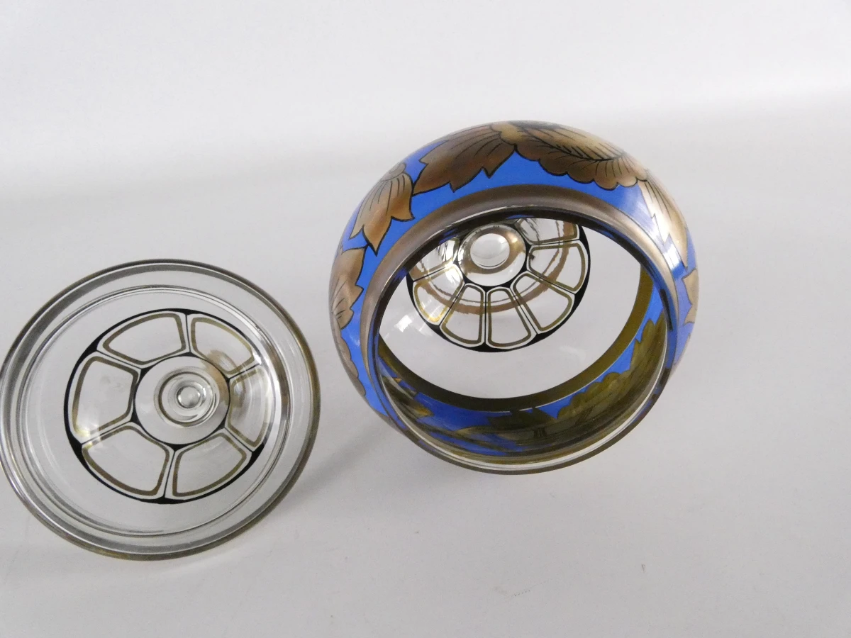 Decoratieve glazen bonbonnière