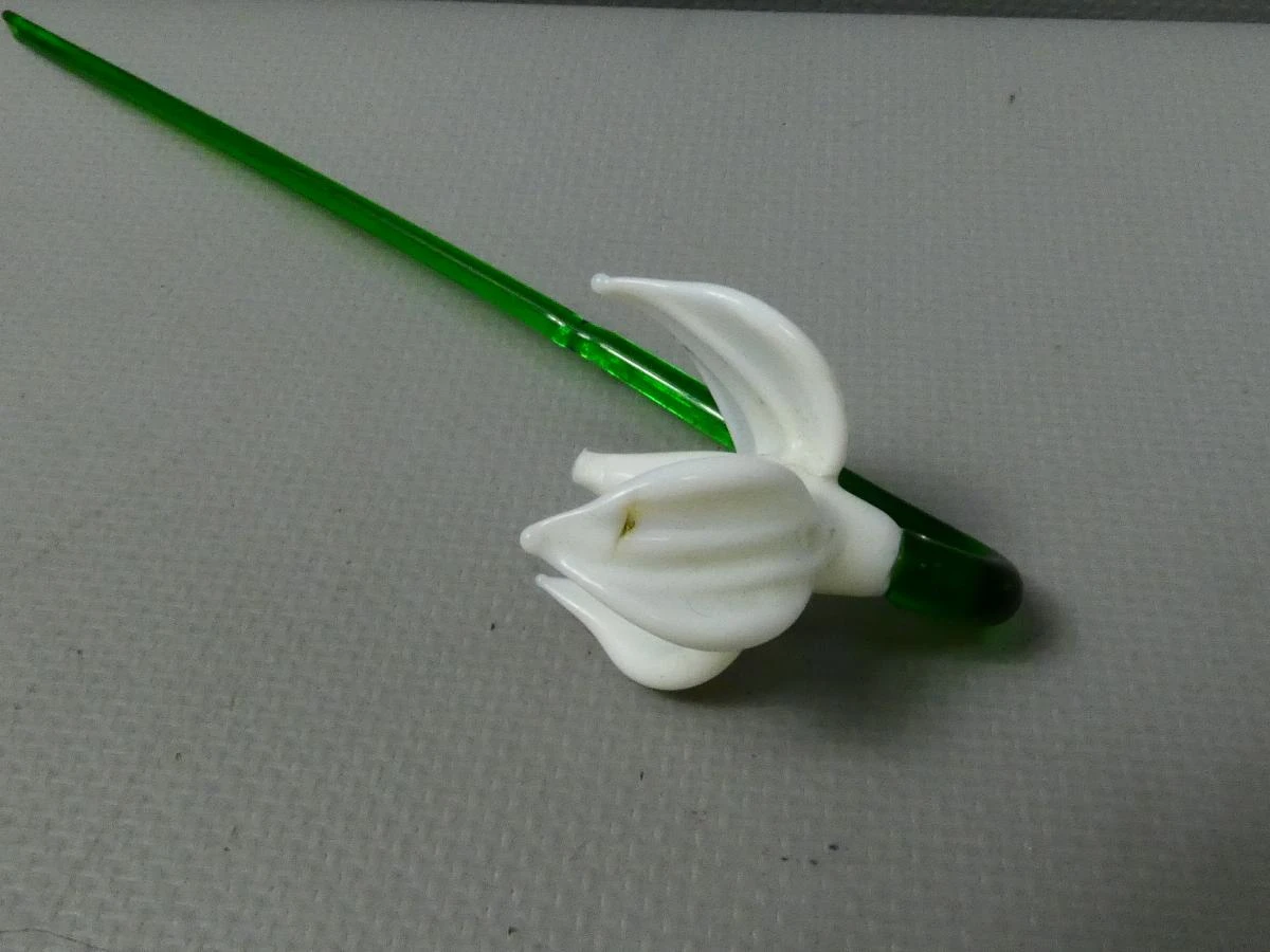 2 glazen bloemen