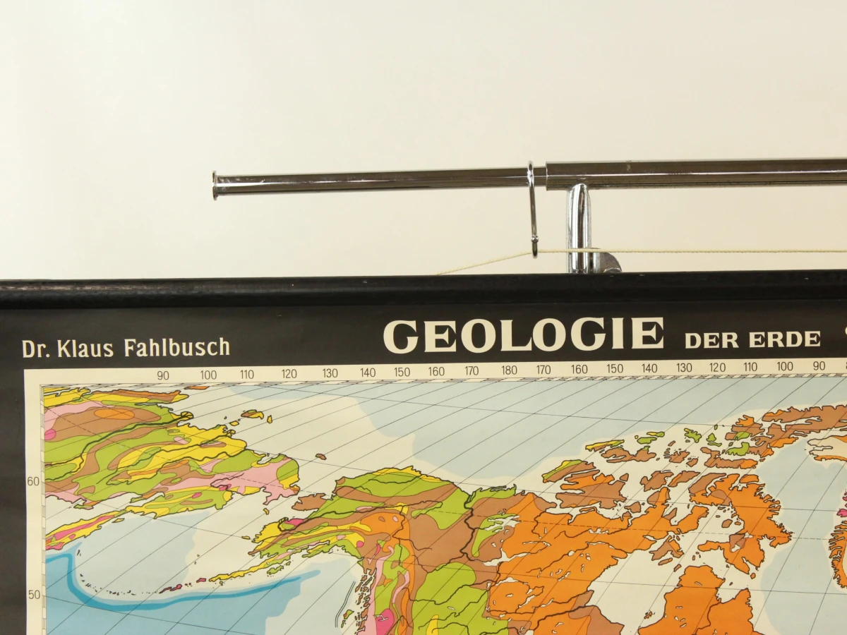 Grote vintage geologische wereldkaart op rol - Justus Perthes Darmstadt, 1969