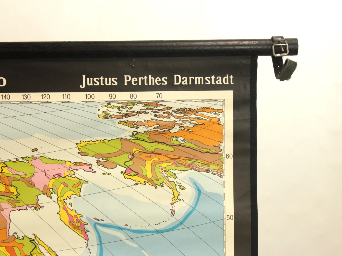 Grote vintage geologische wereldkaart op rol - Justus Perthes Darmstadt, 1969