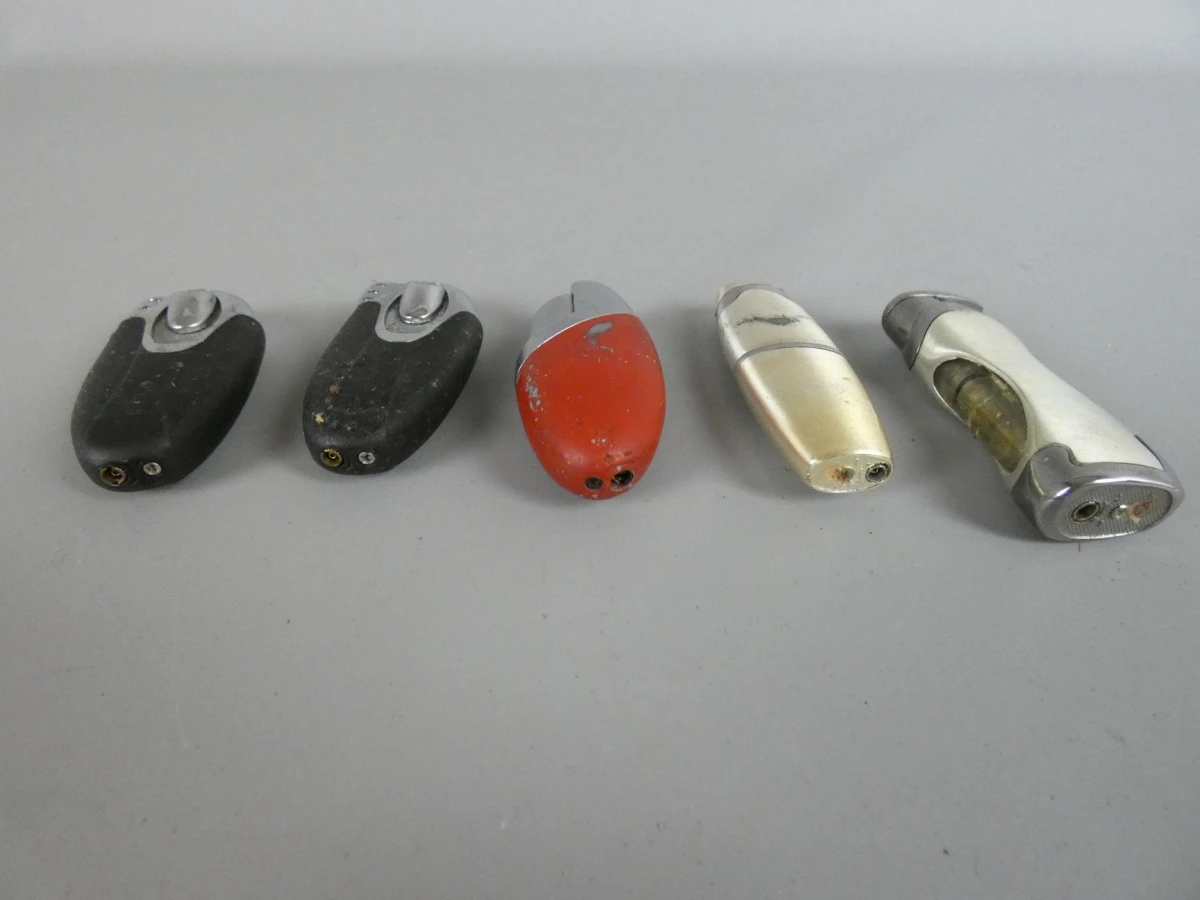 Set van 9 vintage aanstekers in diverse stijlen