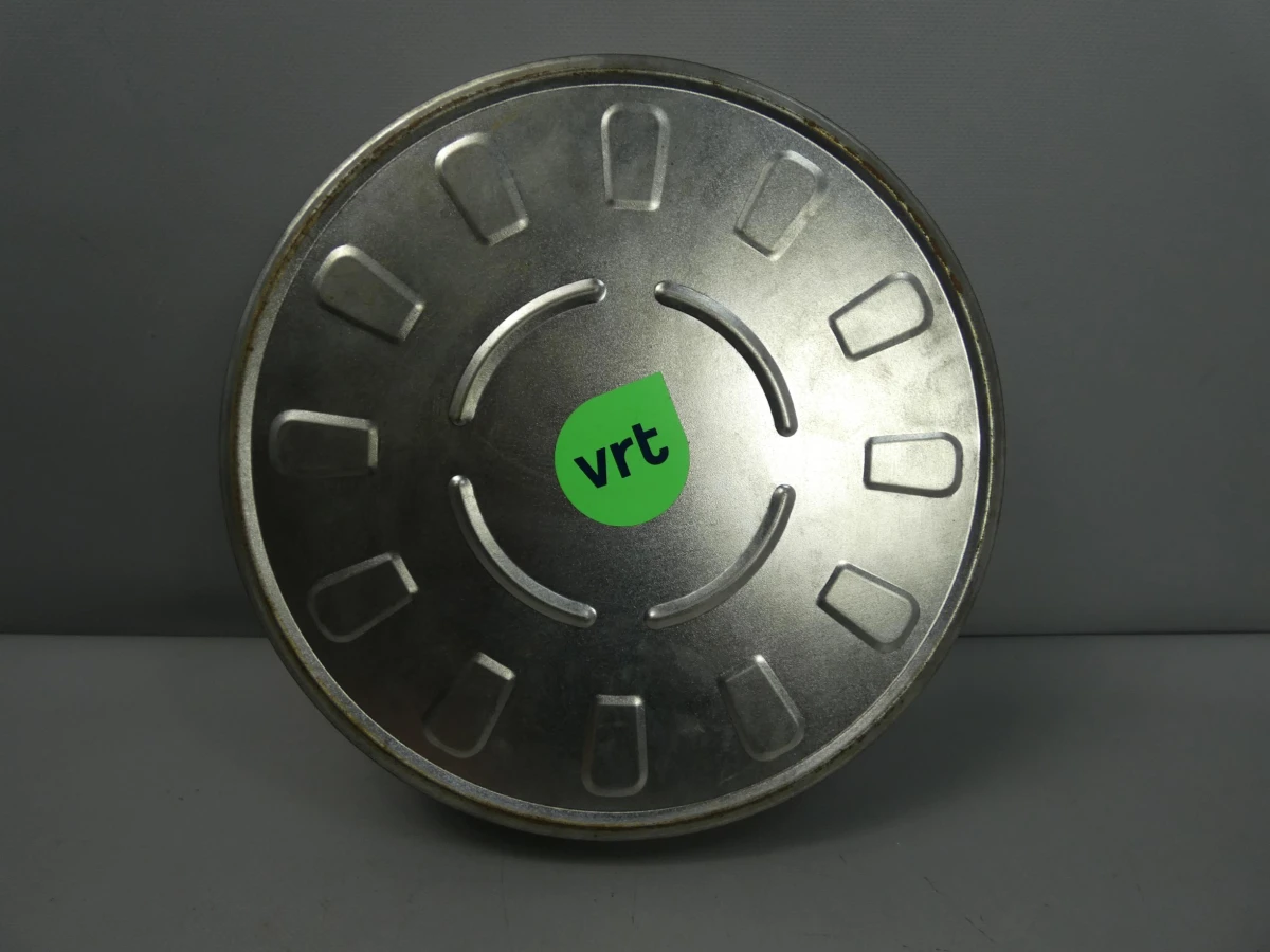 Vintage metalen filmblik – BRT