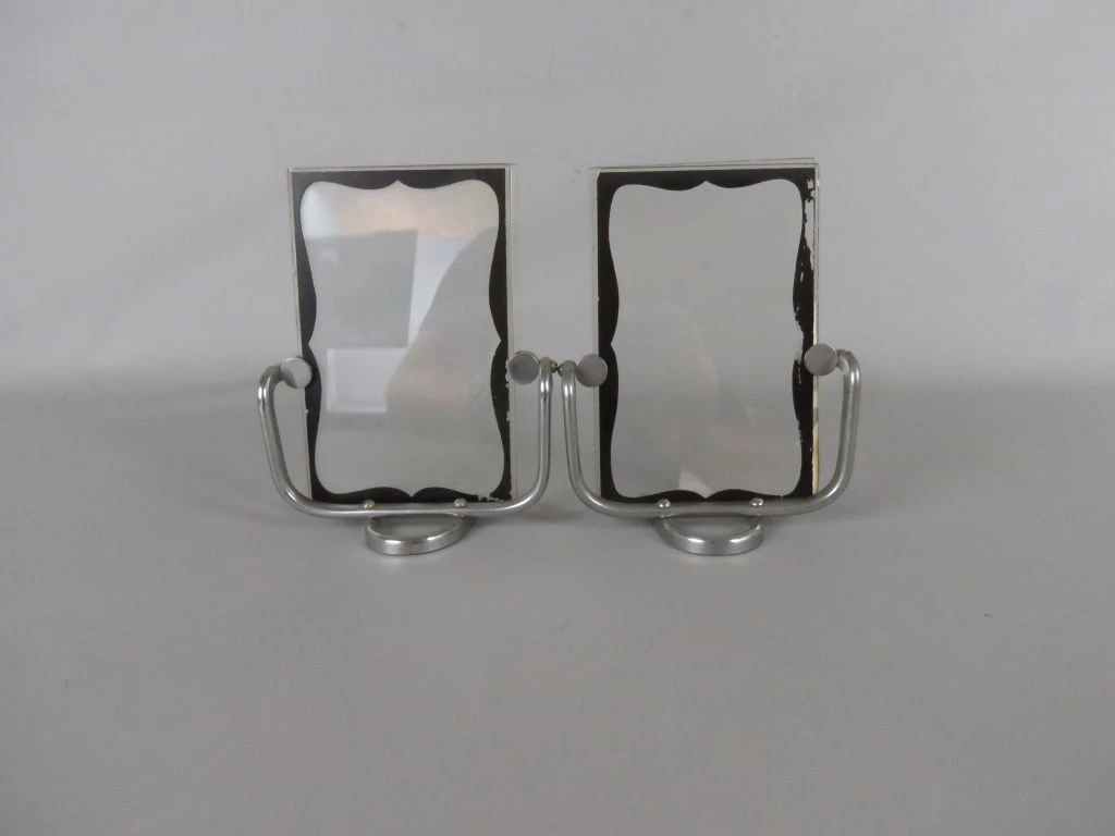 Set van 2 vintage fotolijstjes met metalen standaard