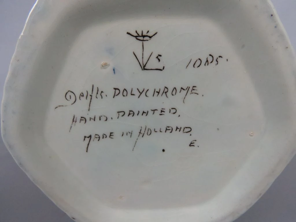 Handgeschilderde polychrome dekselvaas uit Holland