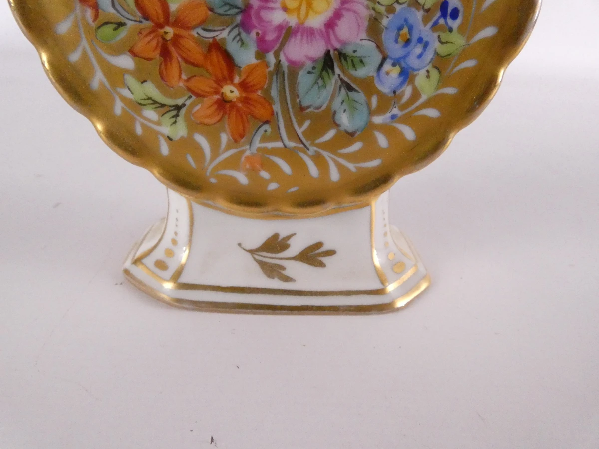 Verzameling van zes decoratieve parfumflesjes, France.