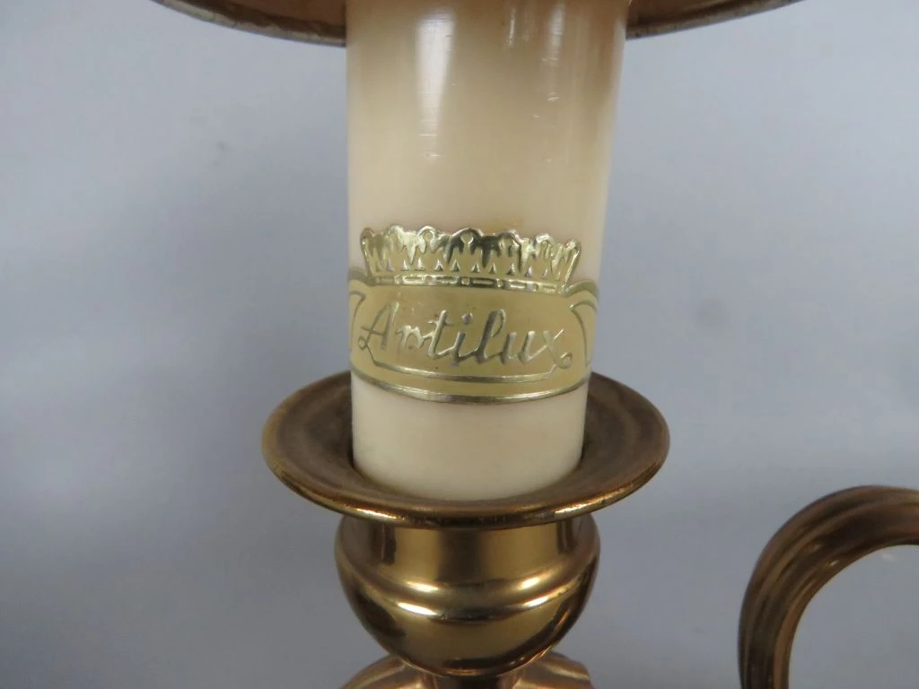 Set van 2 vintage koperen tafellampen met rode kapjes