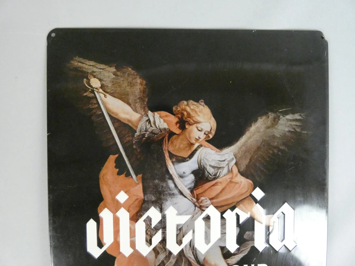 Metalen wandbord Victoria Strong Blond bier