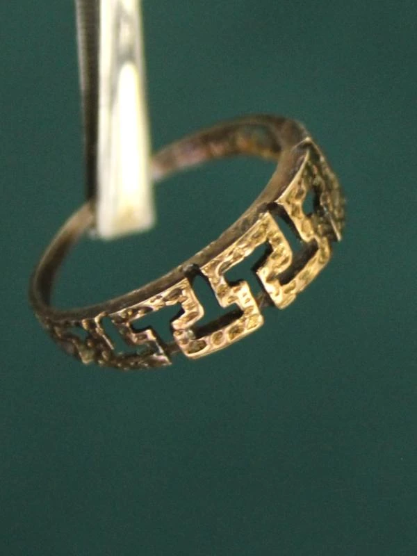 14k gouden ring met Grieks meanderpatroon