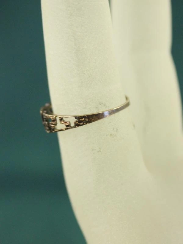 14k gouden ring met Grieks meanderpatroon