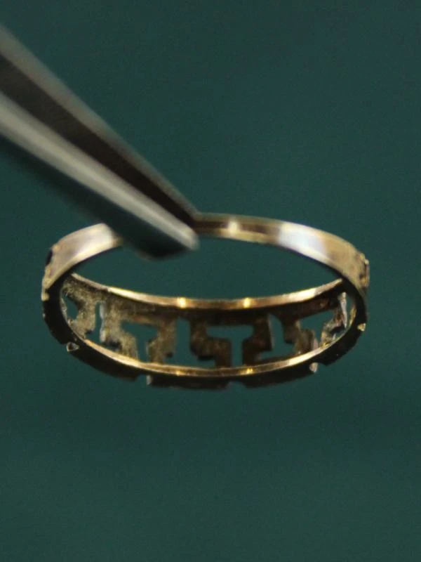 14k gouden ring met Grieks meanderpatroon