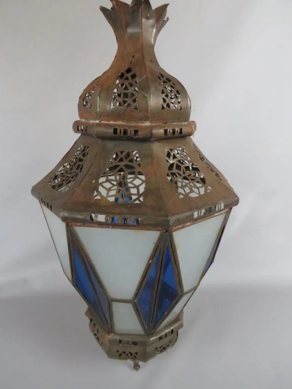 Metalen hanglamp met blauw-wit glas